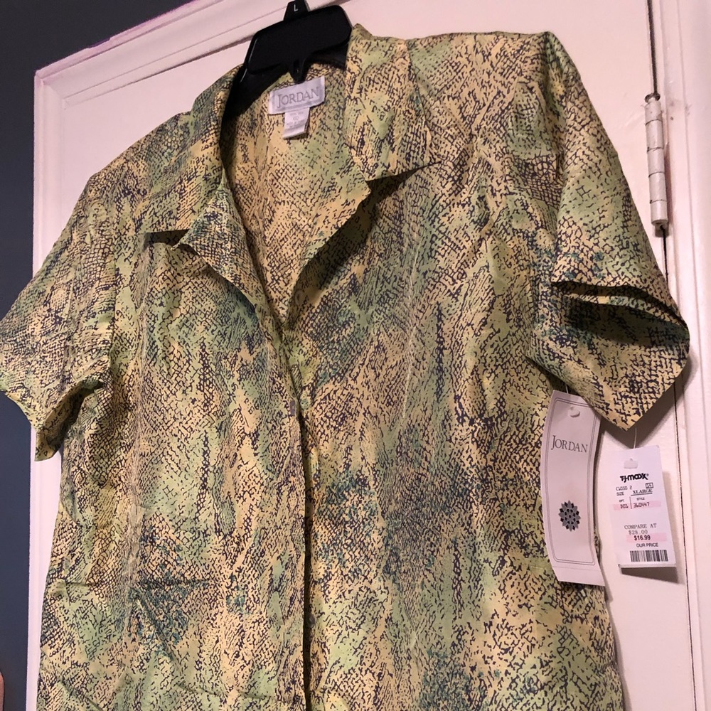 Button up silk lime green blouse